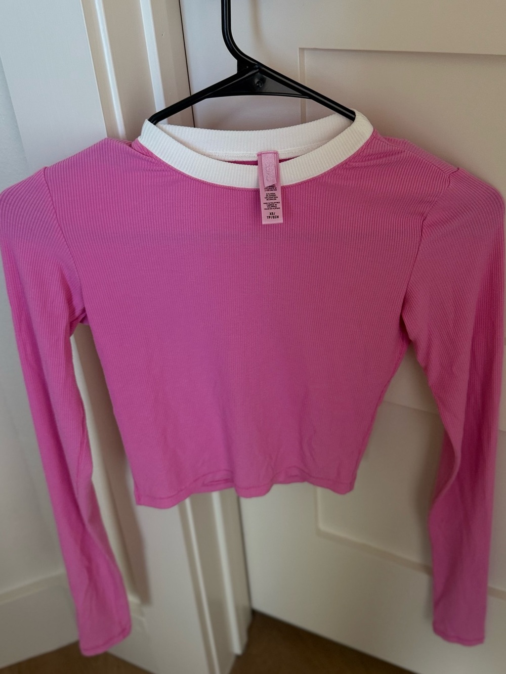 SKIMS Pink Long-Sleeve Ribbed Top - Picture 3 of 4